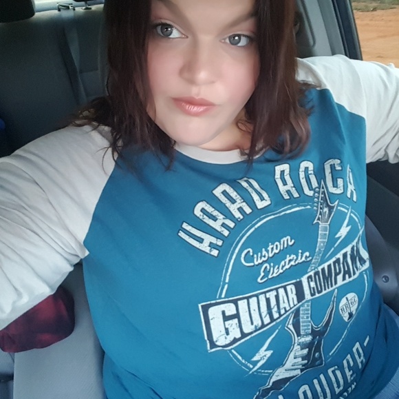 Meet your Posher, Crystal - Picture 3 of 3